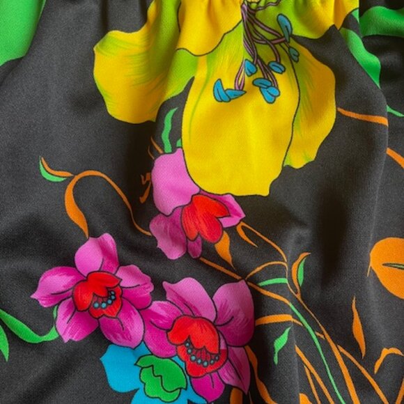 VaVa by Joy Han Vivid Floral Print Puff Sleeve Sexy Cold Shoulder Top Size M - Picture 6 of 10